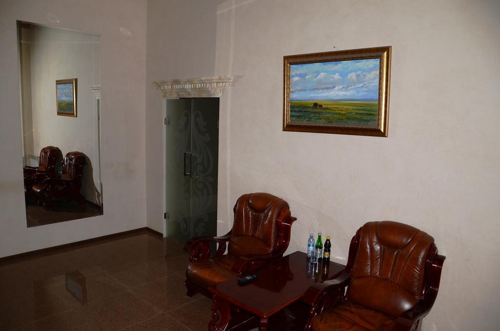 Saryarka Hotel Akmola Esterno foto
